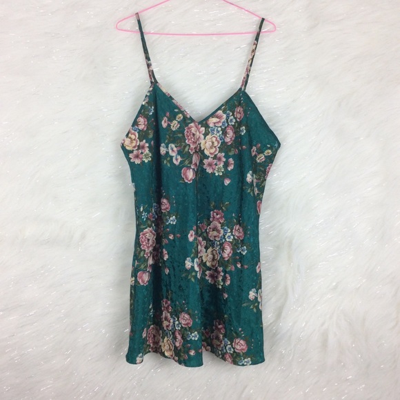Vintage Other - Vintage | emerald green floral nightie